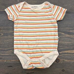 Rabbit & bear 3/6m rainbow striped short sleeve onesie